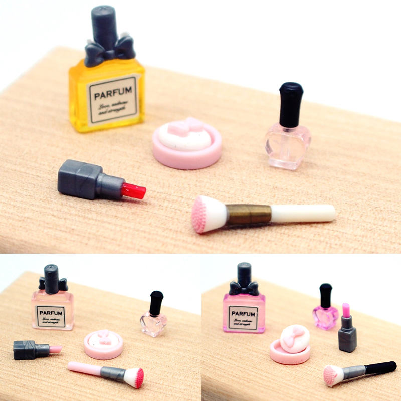 Beauty Makeup Kit - 1 zestaw miniaturowych akcesoriów do domku