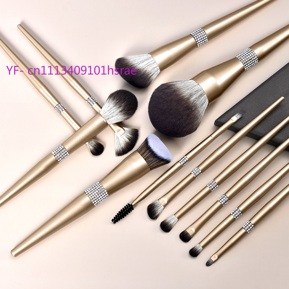 12 Złotych Szampańskich Pędzli – Makeup Brush Set recenzja i cena