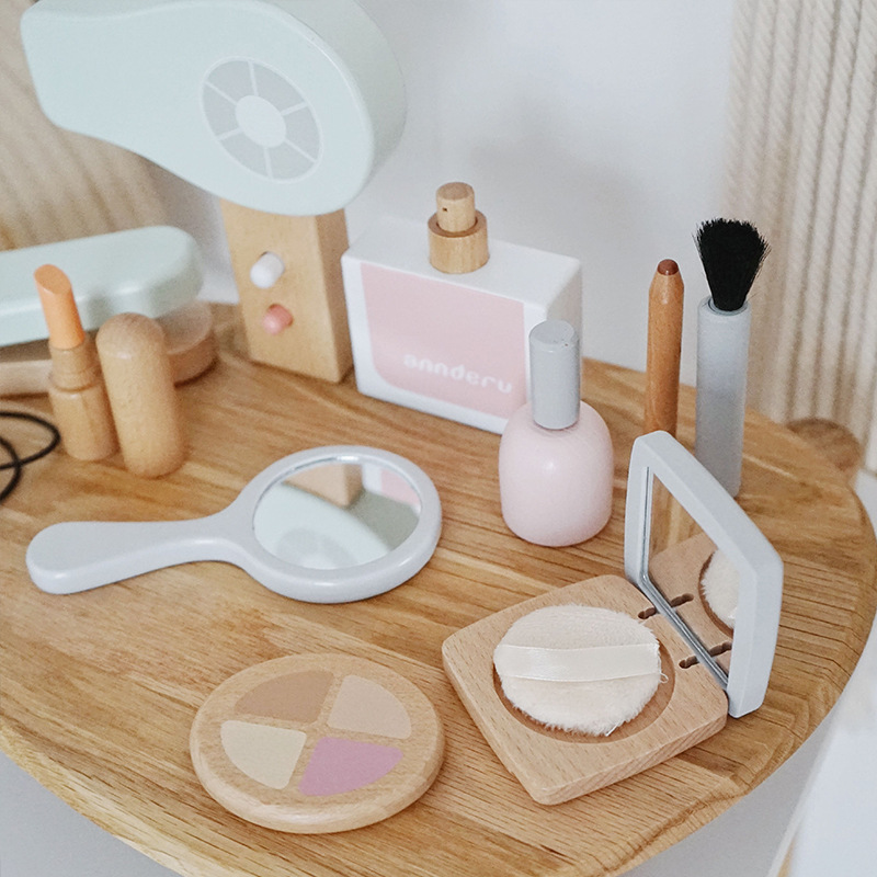 Nowy Drewniany Zestaw do Makij – Beauty Makeup Kids recenzja i cena